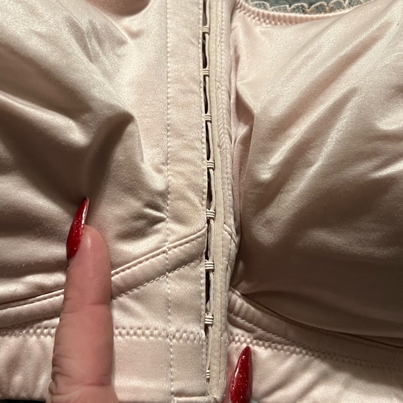 Victoria Secret Mastectomy Bra - Picture 3 of 4